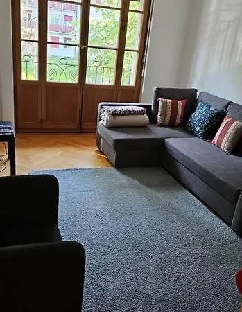 Gem Spacious Apt For 4 Inc Free Bus Pass
